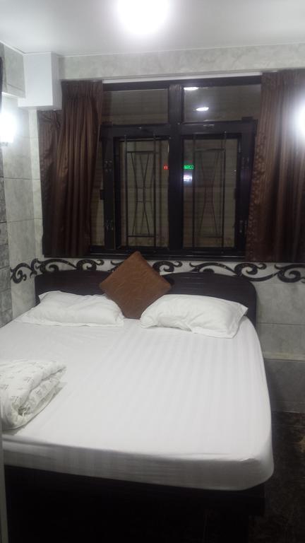 Gold Sparrow Hotel Гонконг Экстерьер фото
